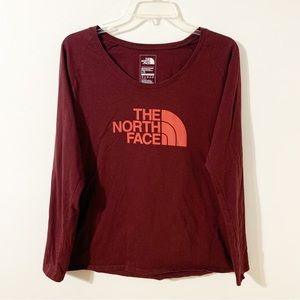 The North Face Classic Fit Long Sleeve Scoop Neck Logo Graphic Tee Shirt Maroon